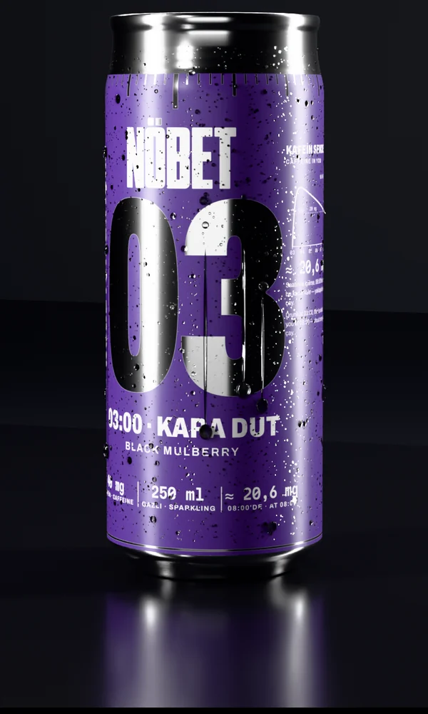 The 03:00 can: black mulberry, in violet with the hour in bare aluminium.